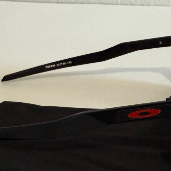 OO9406 Oakley SUTRO Matte Black Frame - Picture 6 of 7